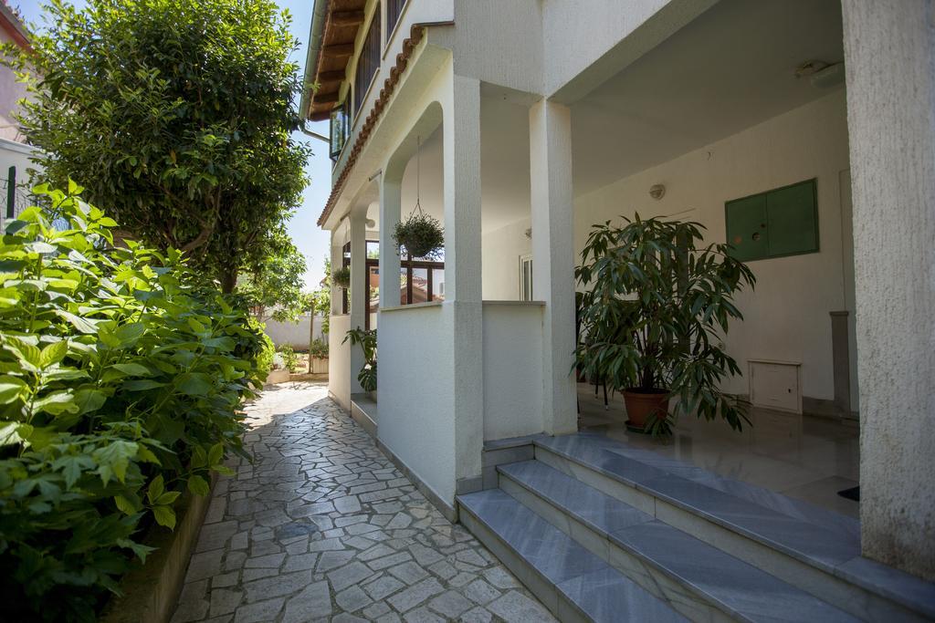 Apartments Villa Ban Rovinj Bilik gambar