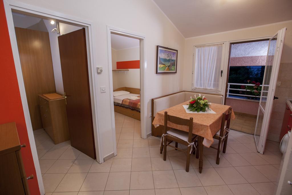 Apartments Villa Ban Rovinj Bilik gambar
